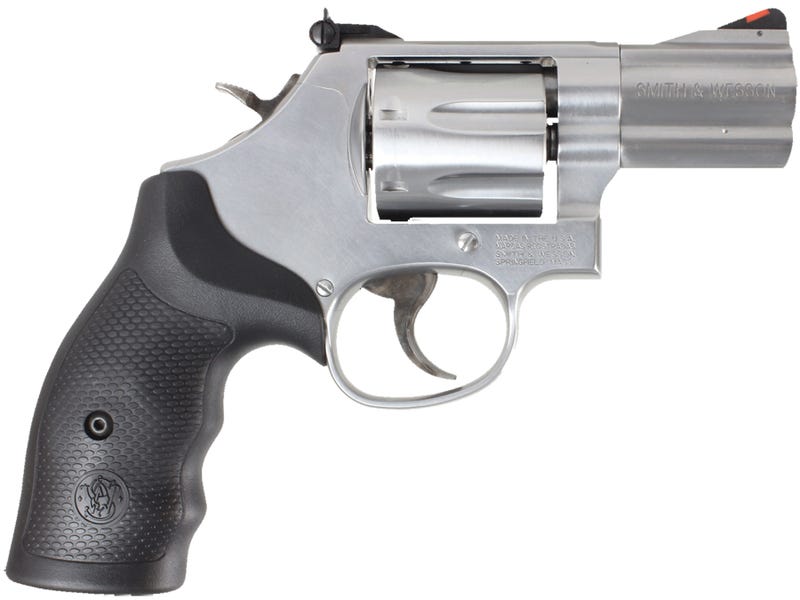 Smith and Wesson 686 Plus Stainless .357 Mag / .38 SPL +P 2.5" Barrel 7-Rounds