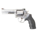 SMITH & WESSON 686-6 PLUS .357 MAG  REVOLVER HANDGUNS